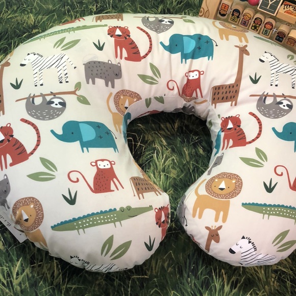 Baby Boopy Nursing Pillow - Picture 3 of 8